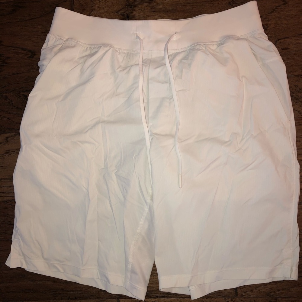 Men’s lulu lemon shorts